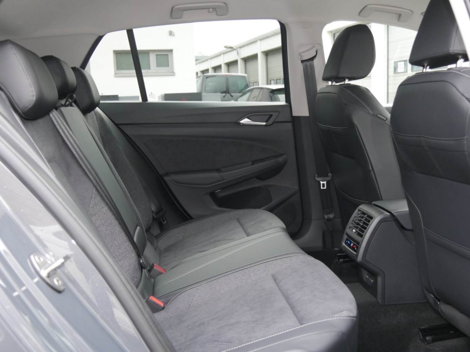 Volkswagen Golf – Bild 9