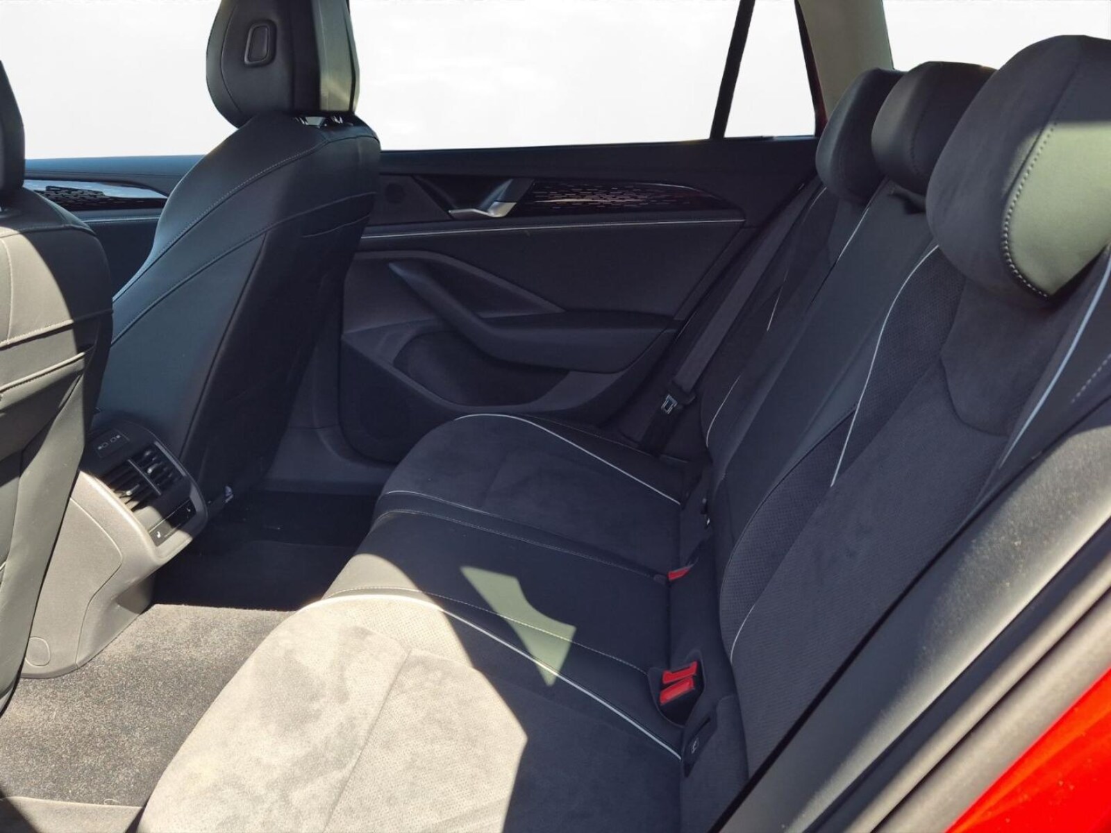 Volkswagen Passat – Bild 6