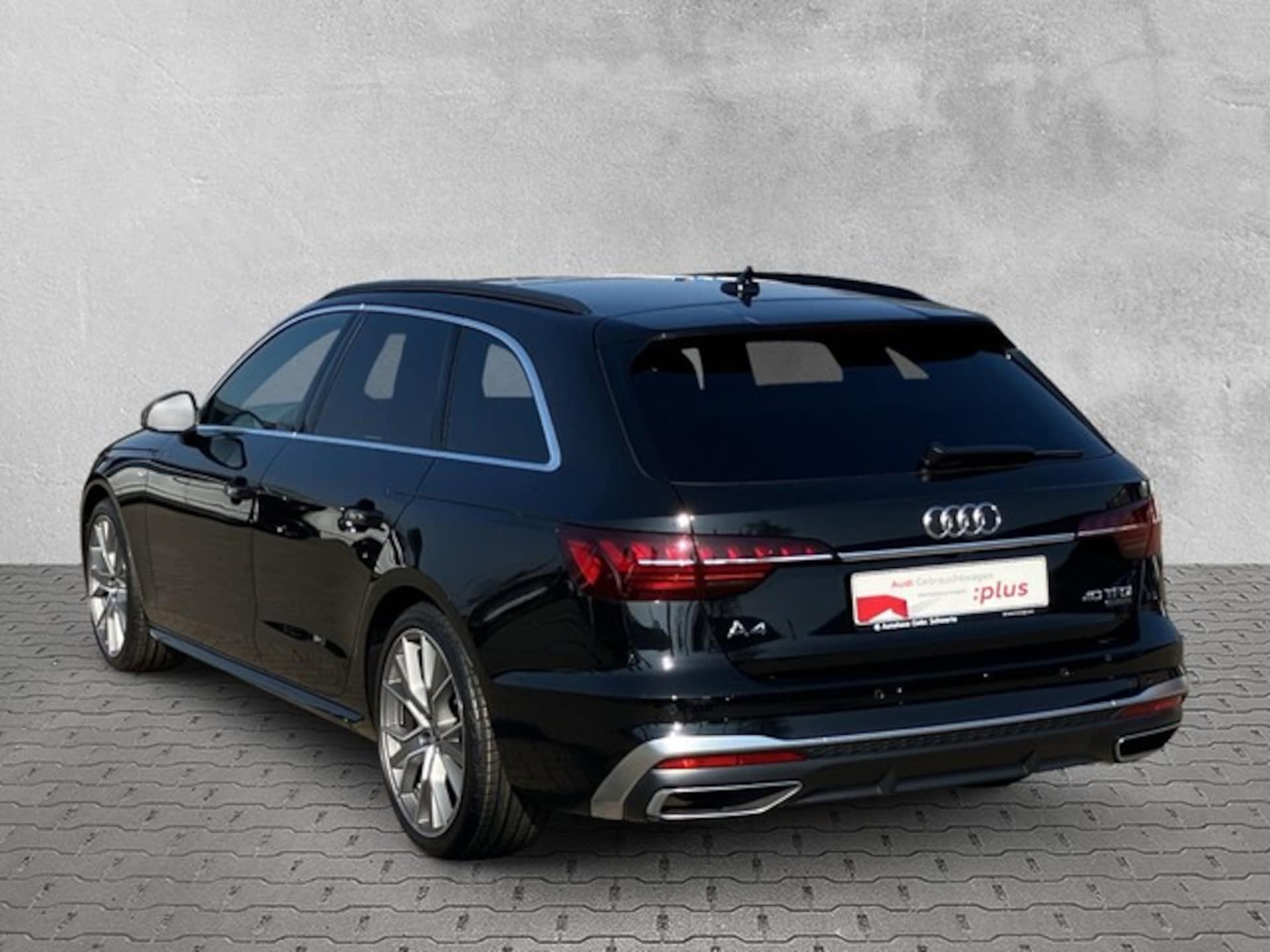 Audi A4 Avant S line