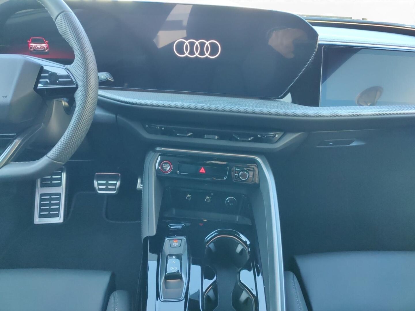 Bild über Audi Q5 SUV TDI quattro 150 kW S tronic - für weitere Informationen kontaktieren Sie den Audi Partner