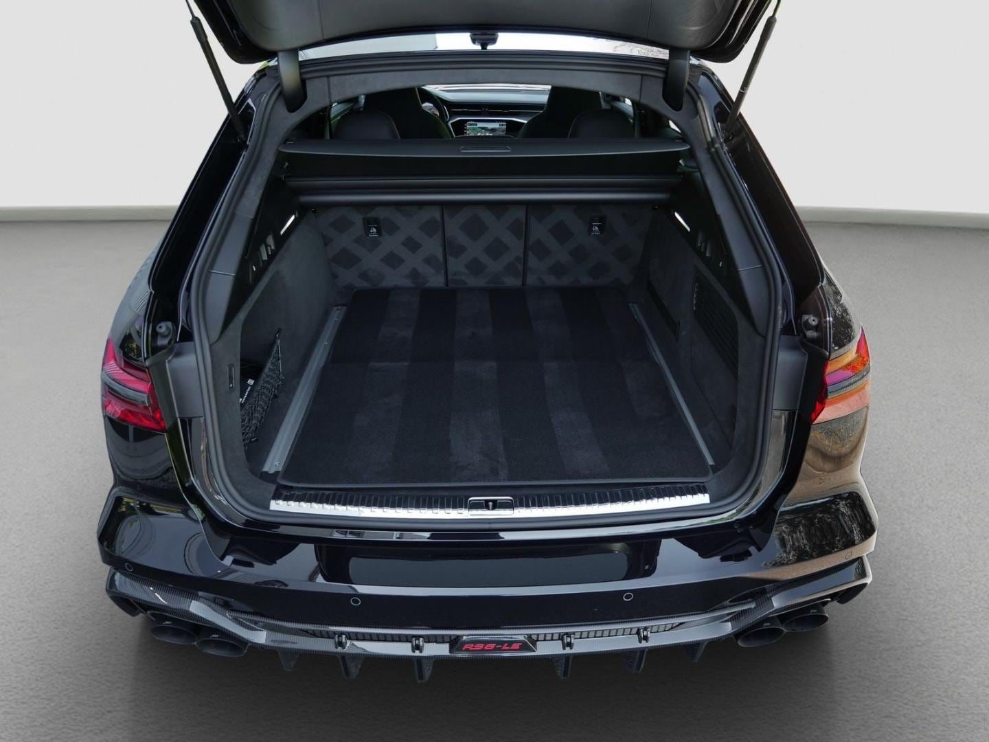 Bild über Audi RS 6 Avant performance quattro tiptronic - für weitere Informationen kontaktieren Sie den Audi Partner