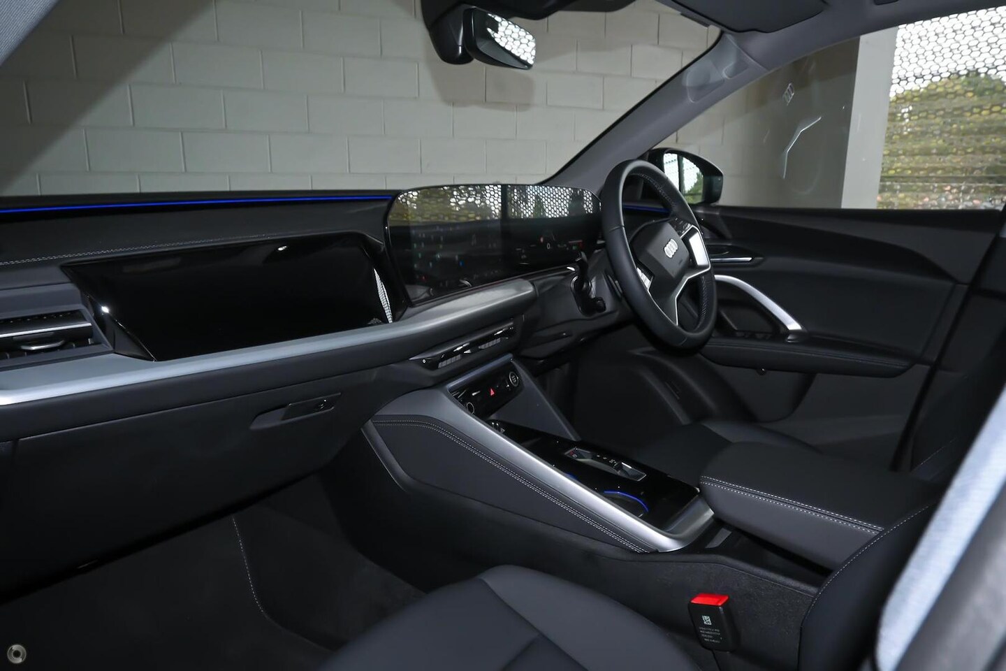 Image about Audi Q5 SUV TFSI 150 kW