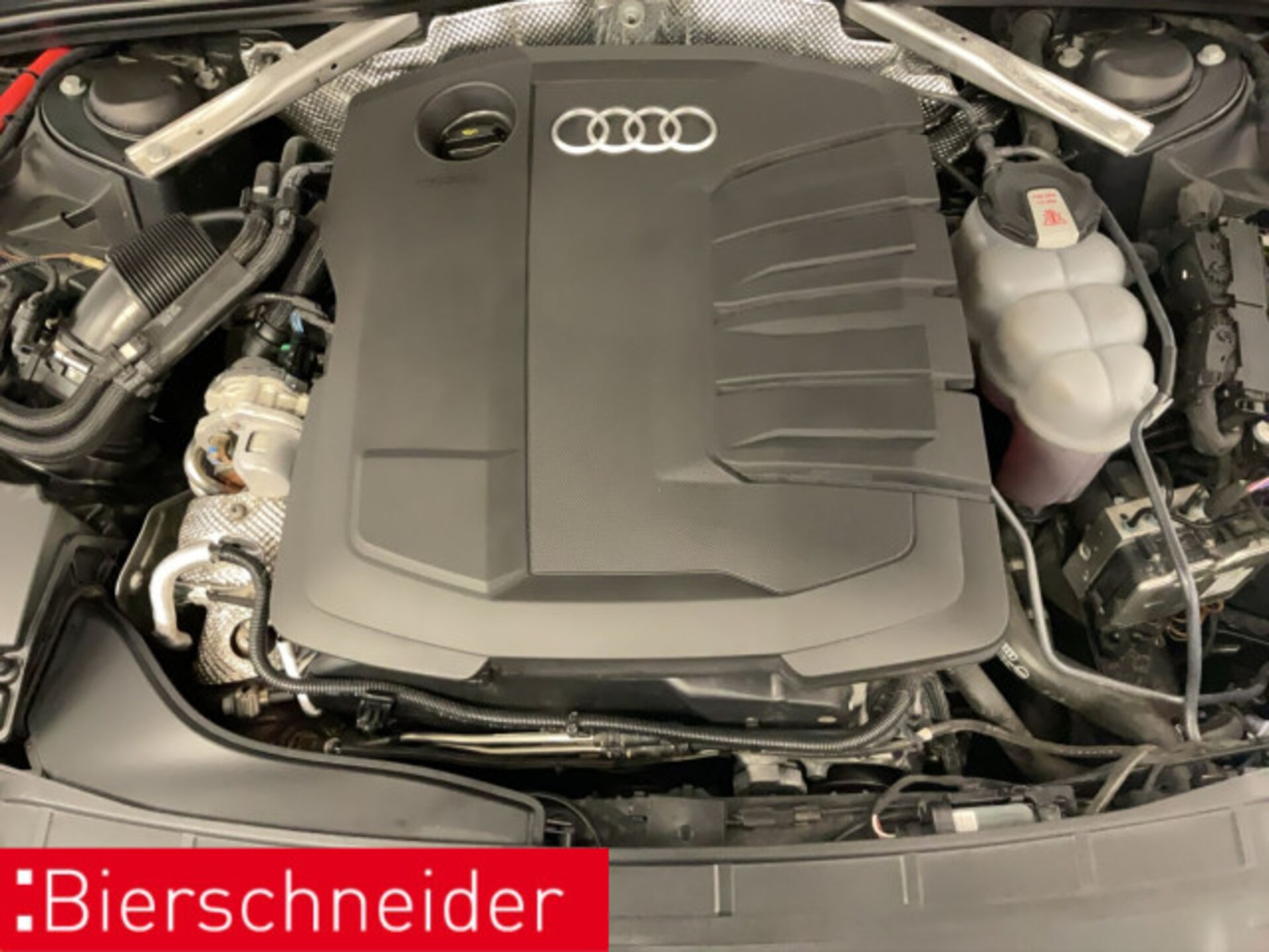 Audi A4 Avant S line