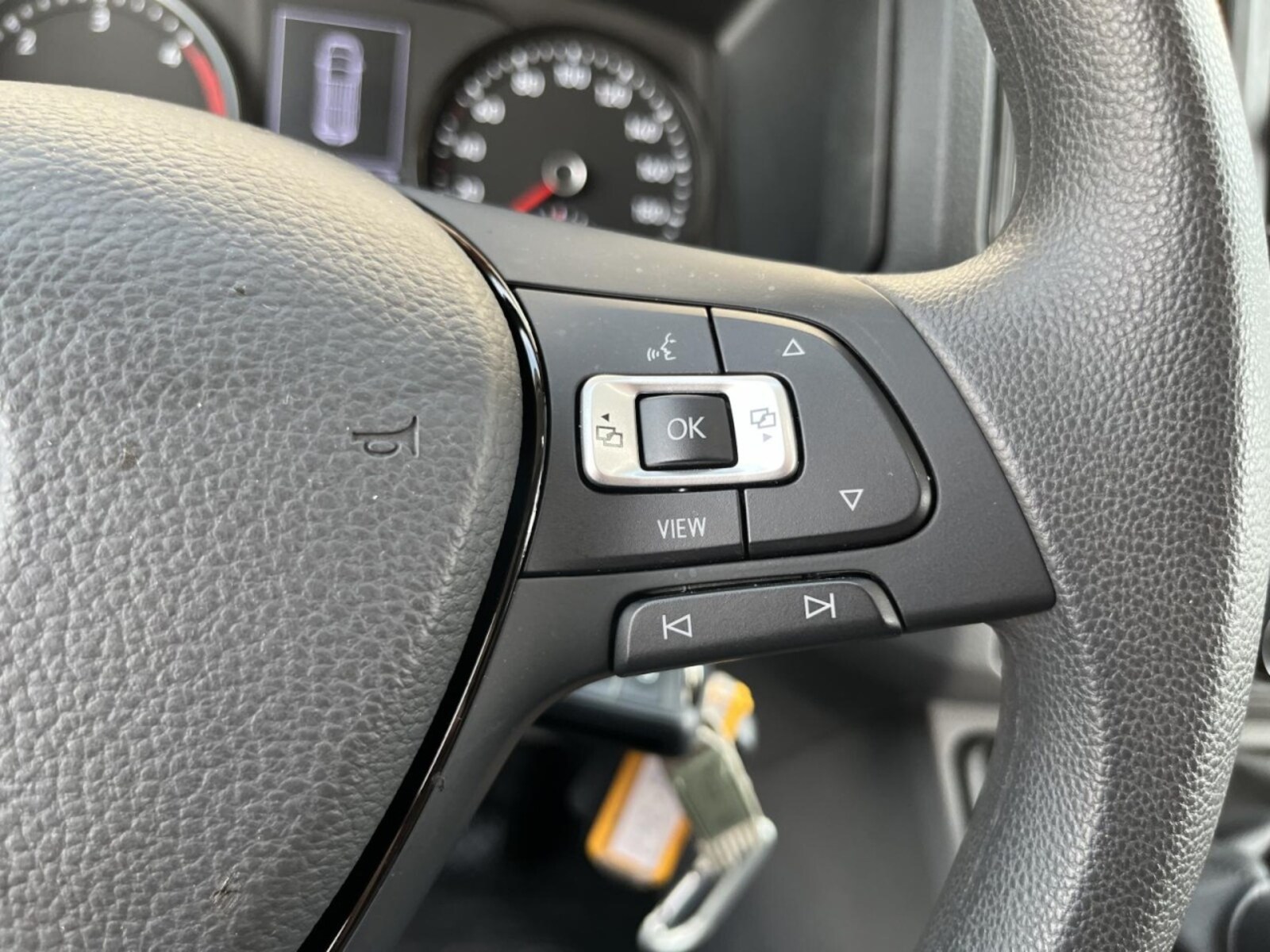 Volkswagen Crafter Kasten mittlerer Radstand – Bild 18
