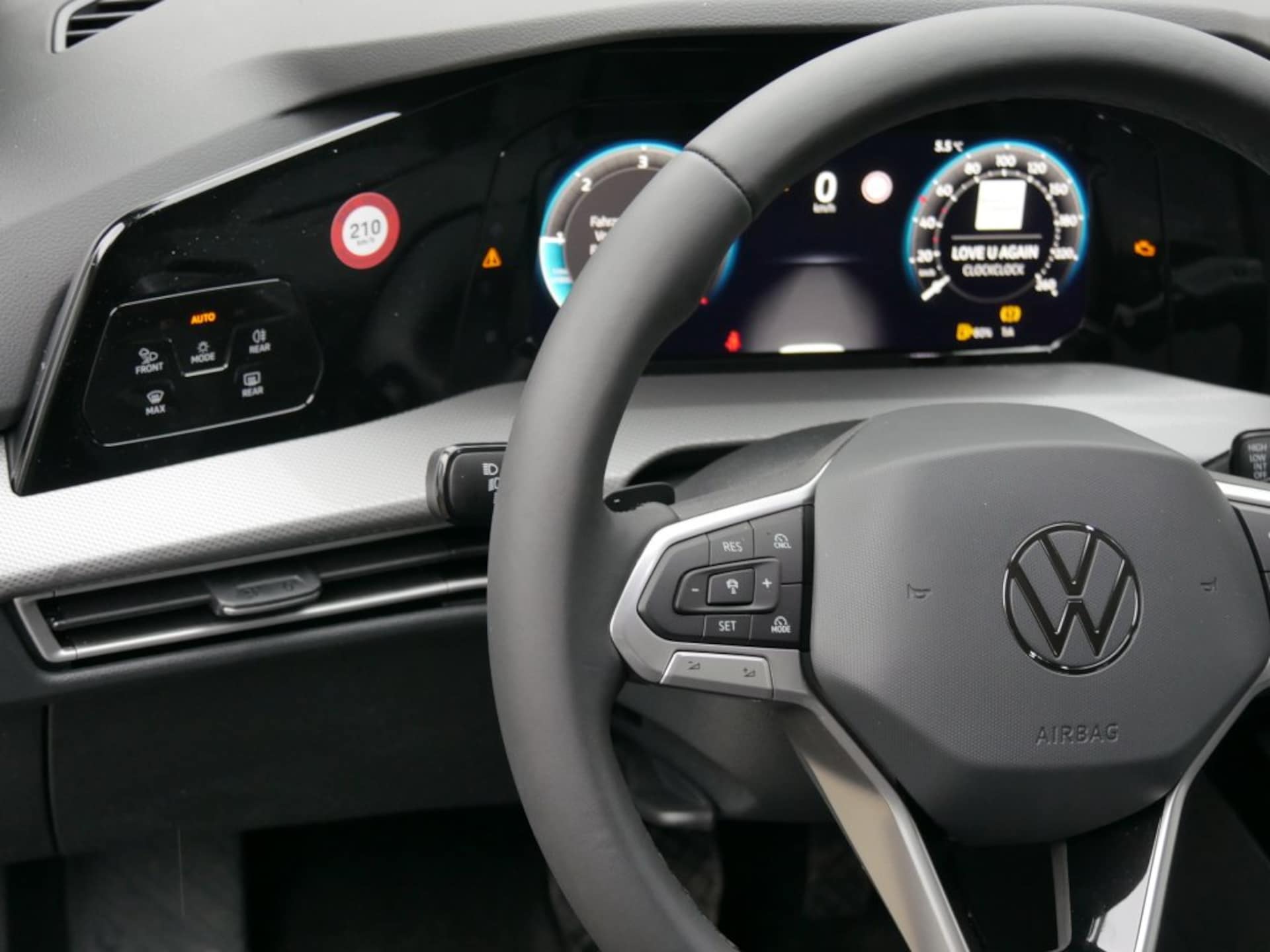 Volkswagen Golf Style