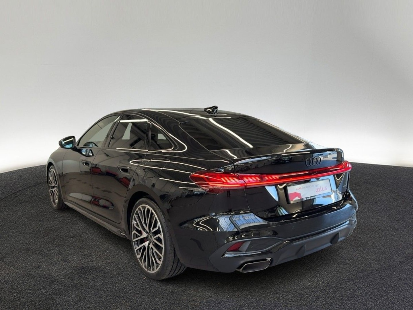 Bild über Audi A5 Limousine e-hybrid e-hybrid quattro 270 kW S tronic - für weitere Informationen kontaktieren Sie den Audi Partner