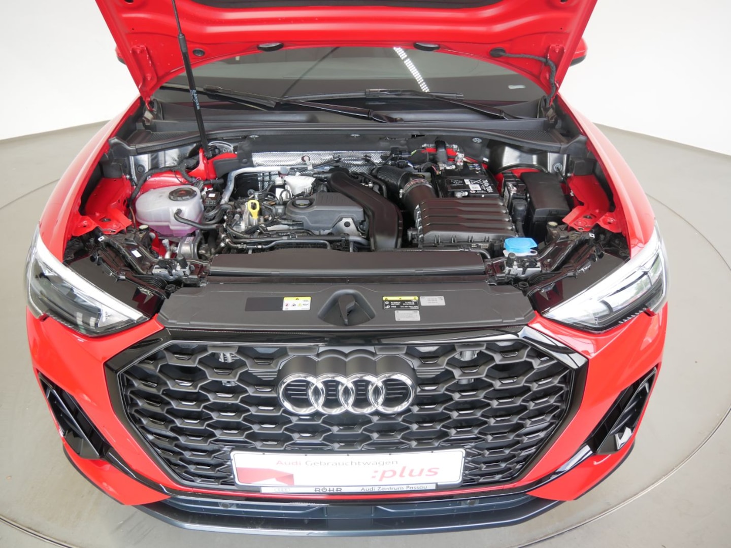 Bild über Audi Q3 Sportback S line 35 TFSI S tronic - für weitere Informationen kontaktieren Sie den Audi Partner