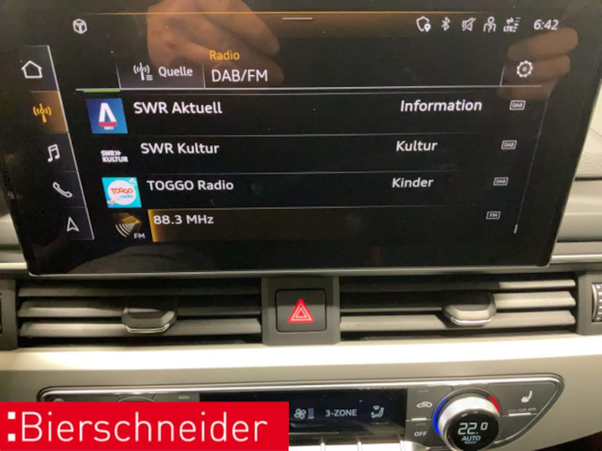 Audi A4 Avant S line