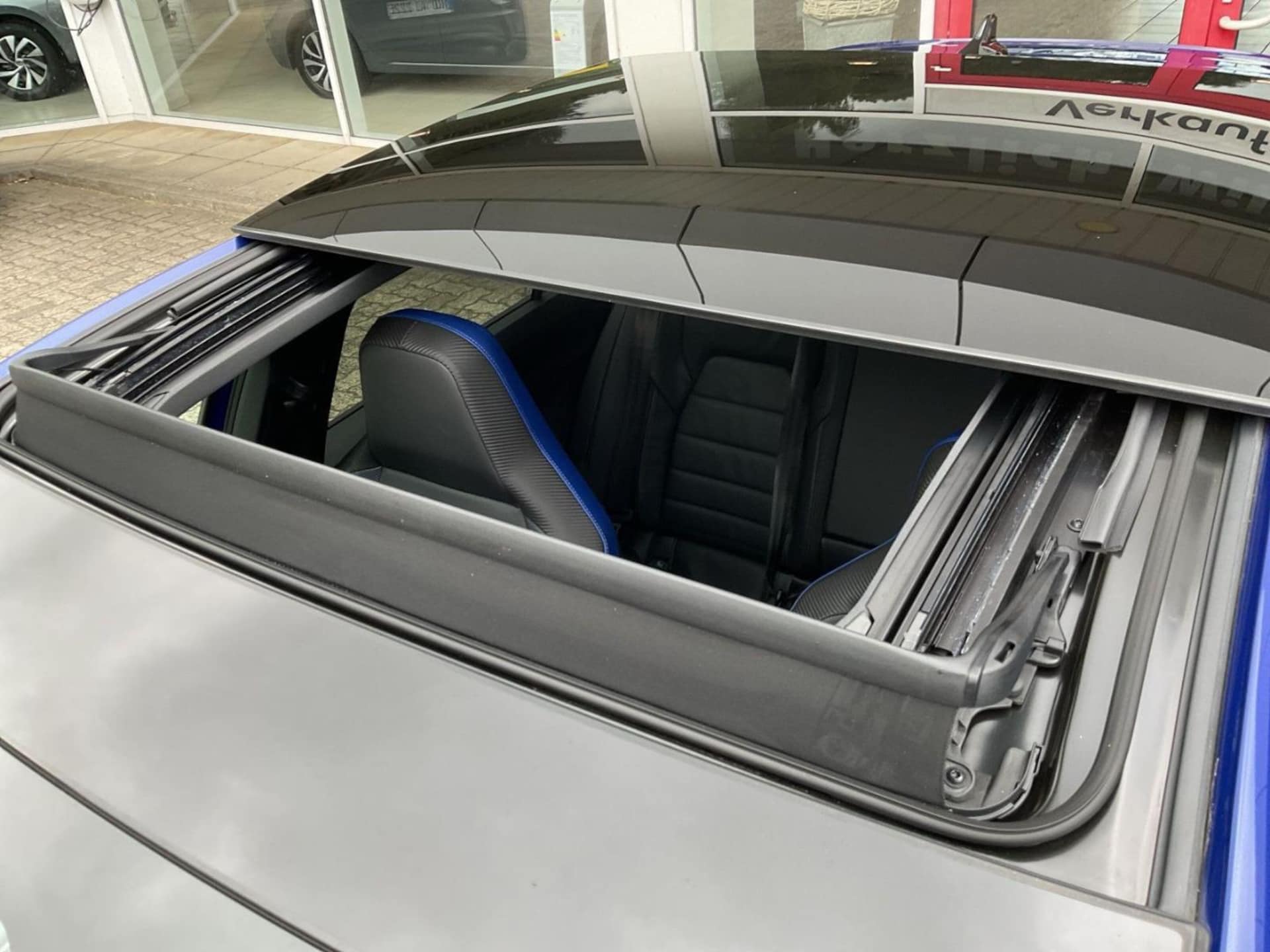 Volkswagen Golf R