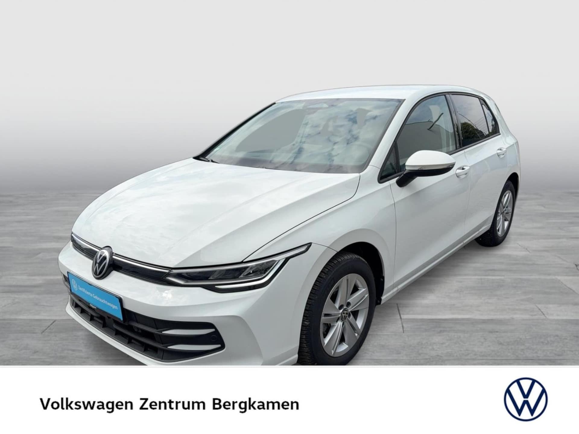 Volkswagen Golf Life