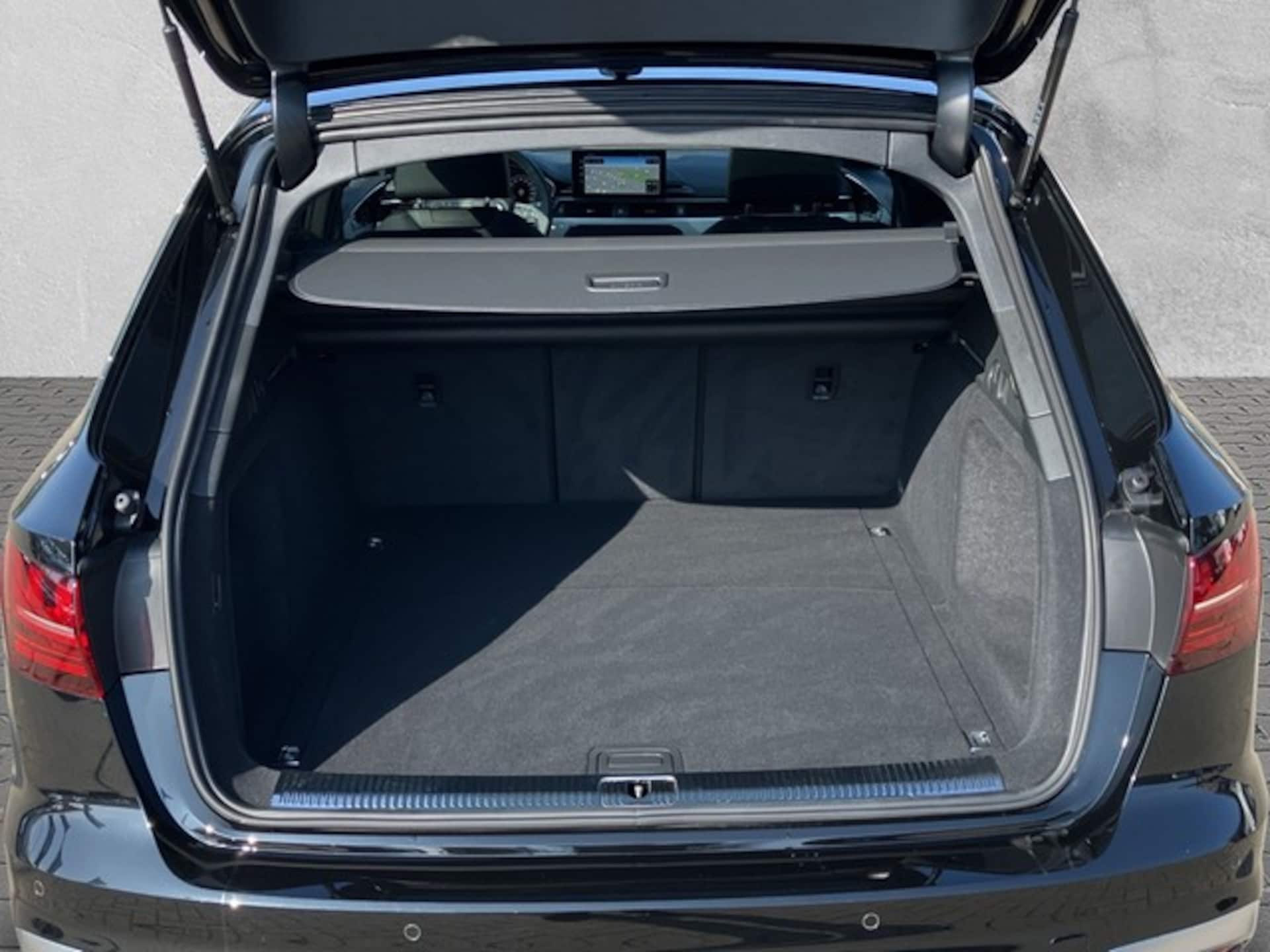 Audi A4 Avant S line