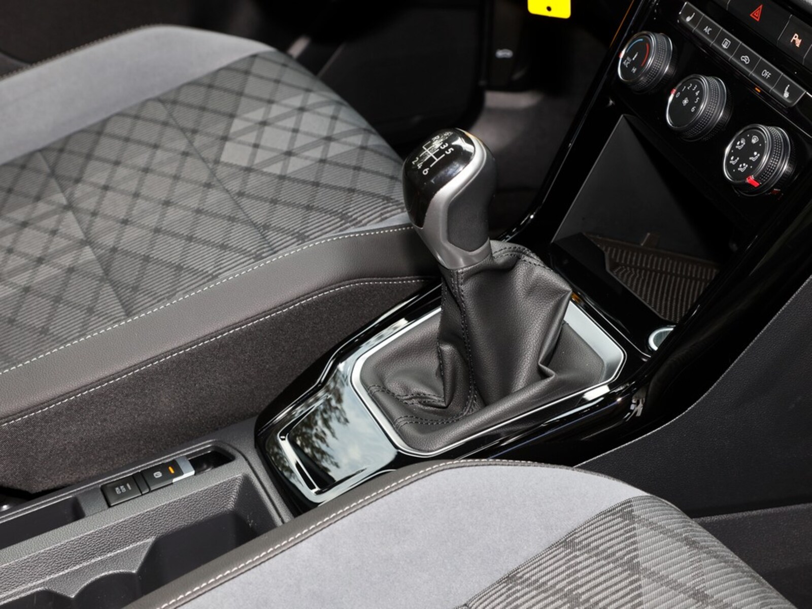 Volkswagen T-Roc – Bild 9