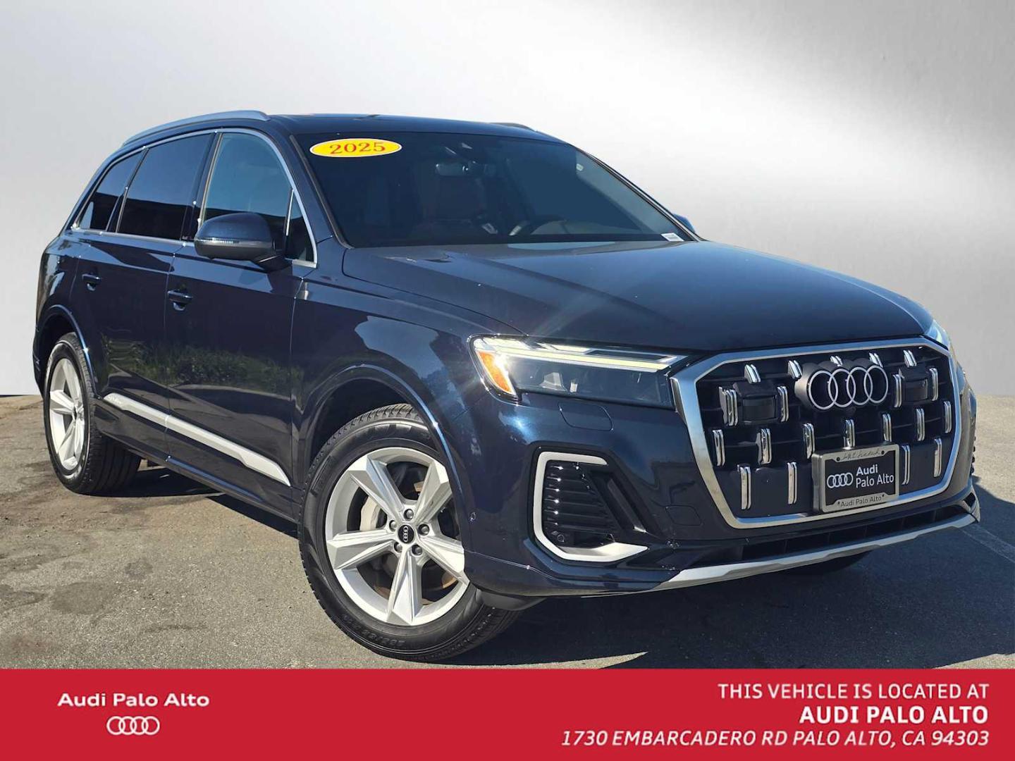 2025 Audi Q7 45 Premium quattro Tiptronic's photo