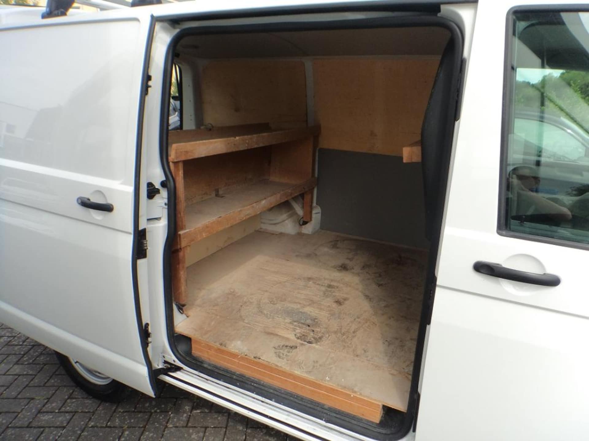Volkswagen T6 Transporter Kasten kurzer Radstand