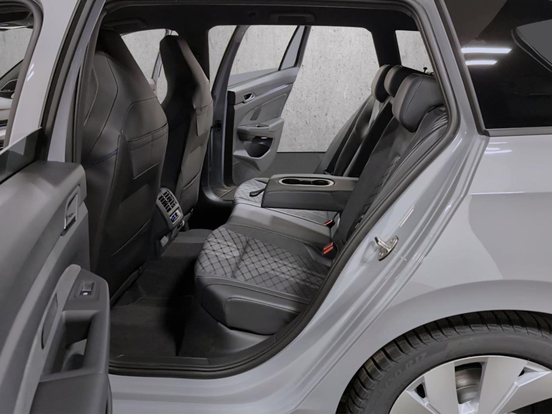 Volkswagen Golf Variant R-Line