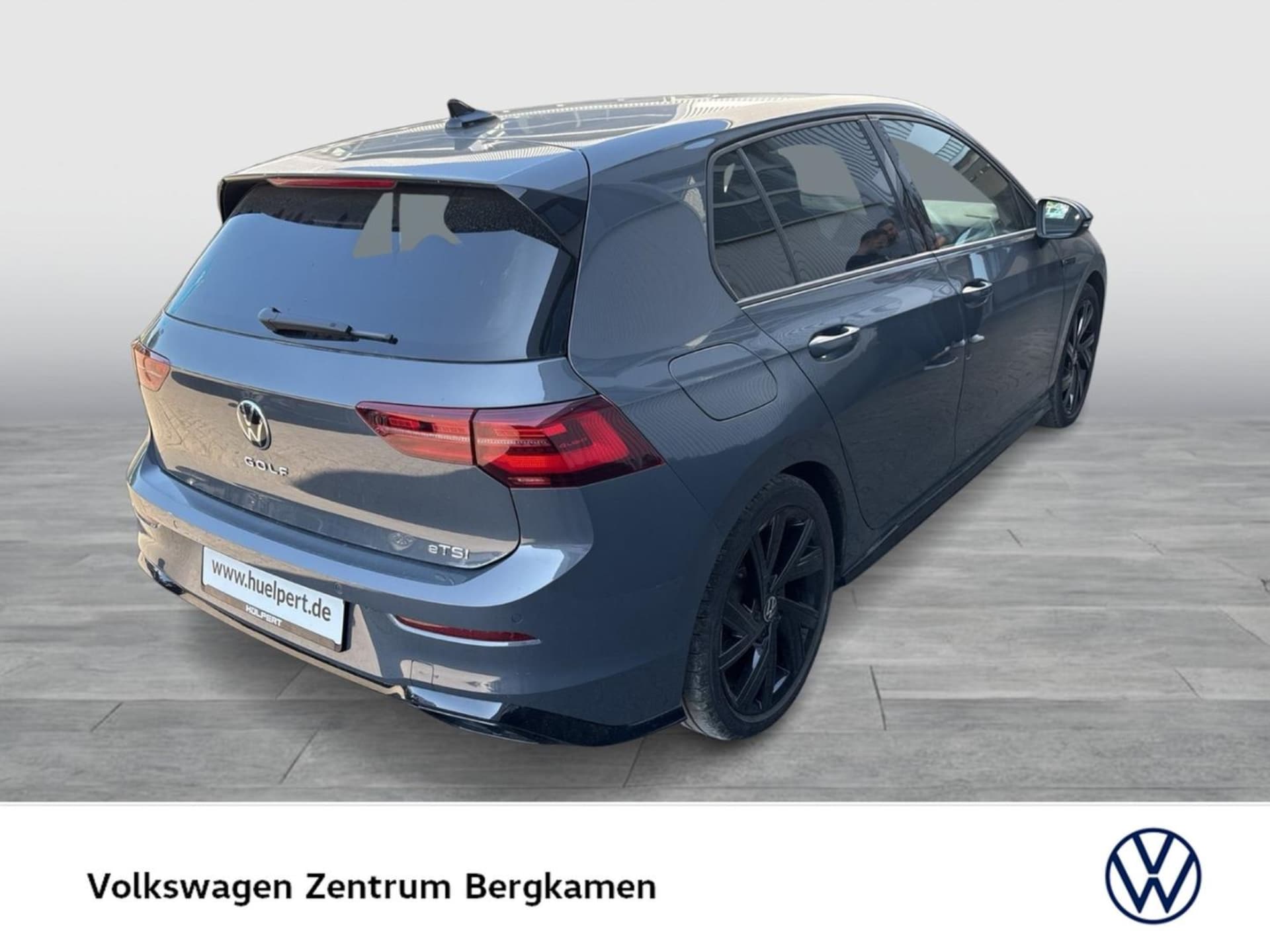 Volkswagen Golf R-Line