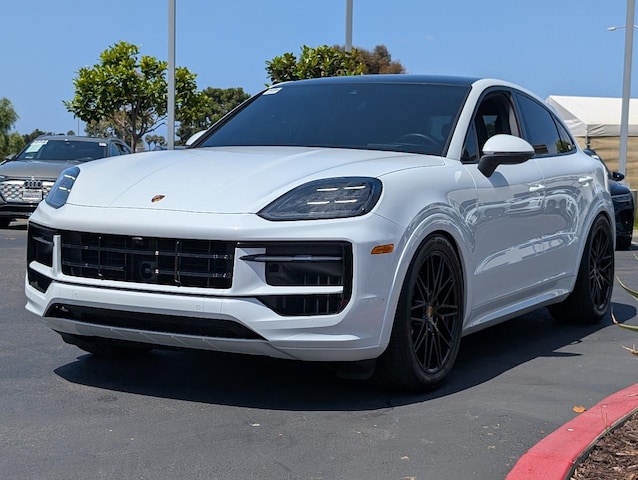 2025 Porsche Cayenne Coupé