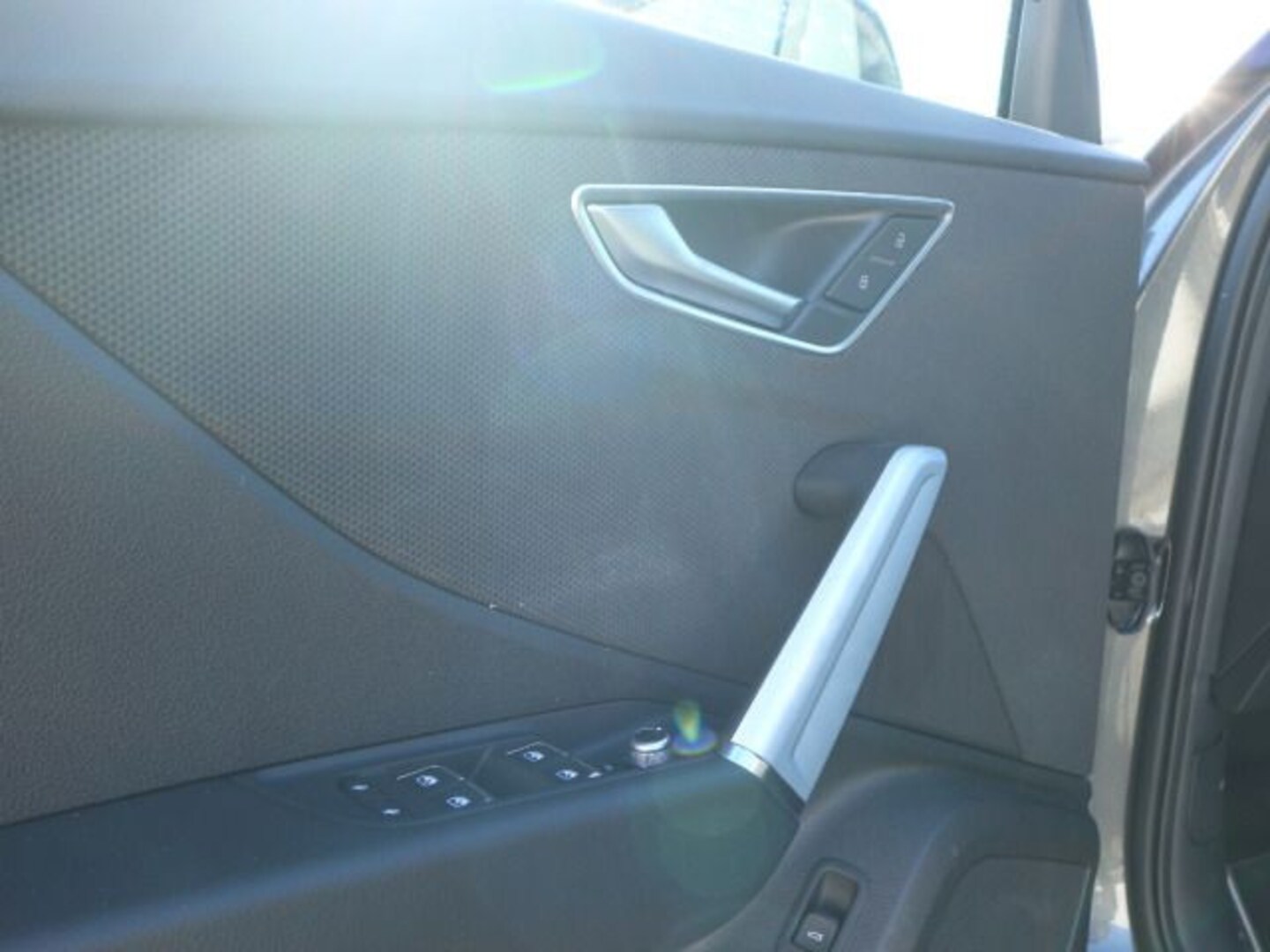 Bild über Audi Q2 S line 35 TDI S tronic - für weitere Informationen kontaktieren Sie den Audi Partner