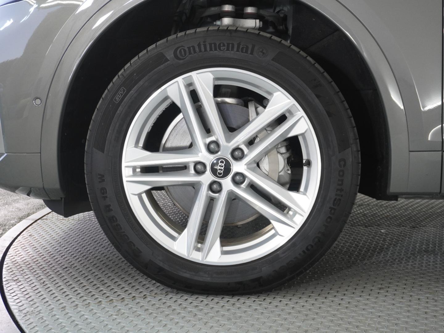 Image about Audi Q5 40 TDI quattro S line 150(204) kW(PS) S tronic