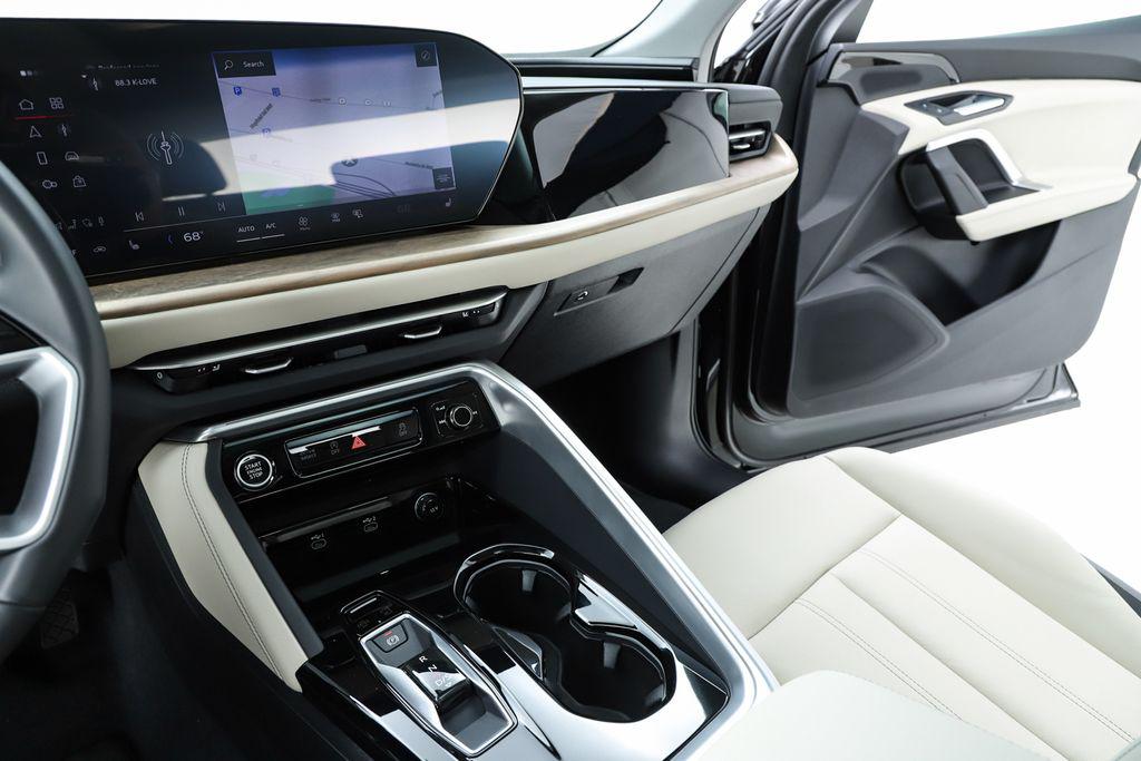 2025 Audi Q5 Premium - Photo 48