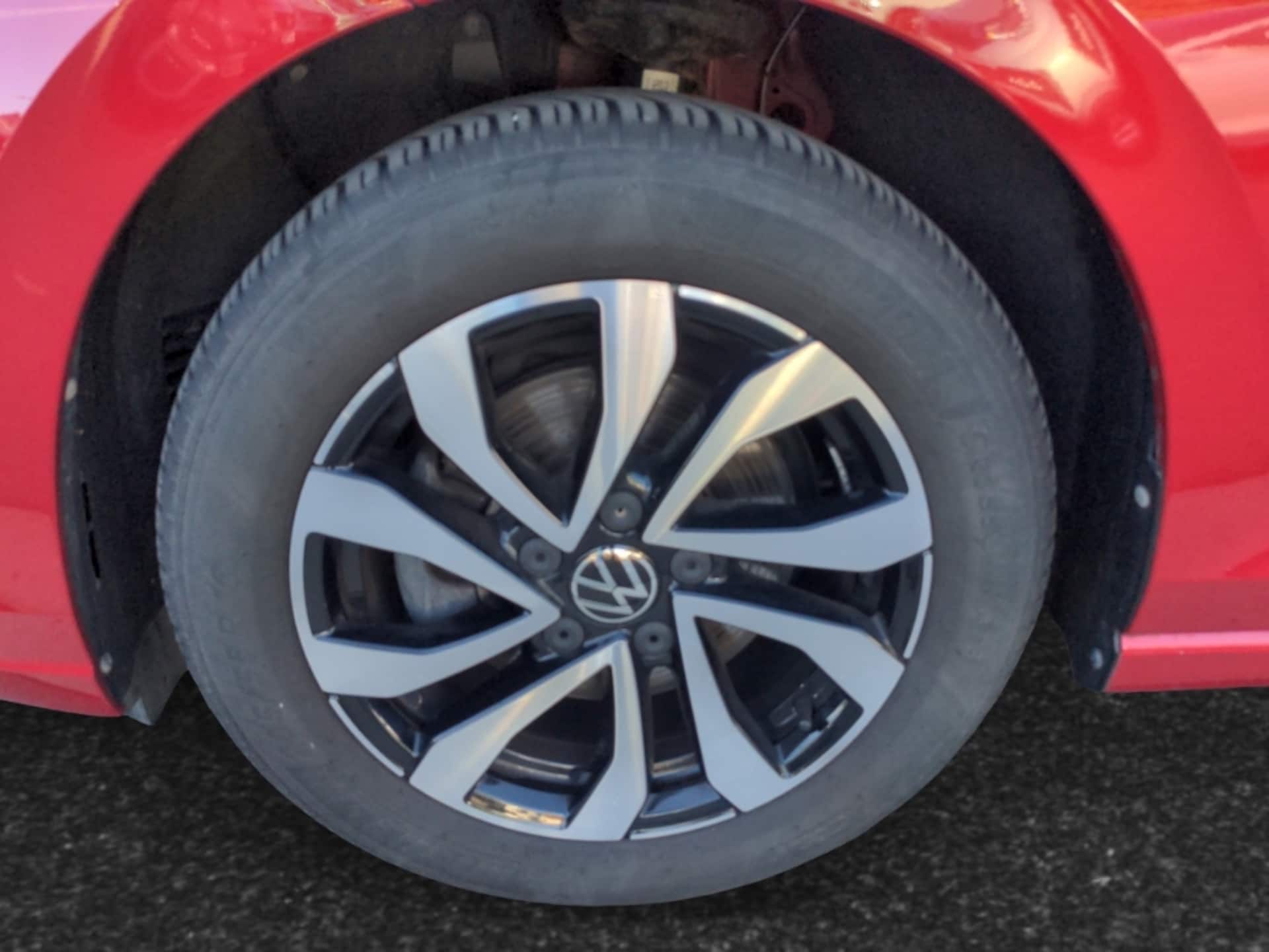 Volkswagen Golf Active