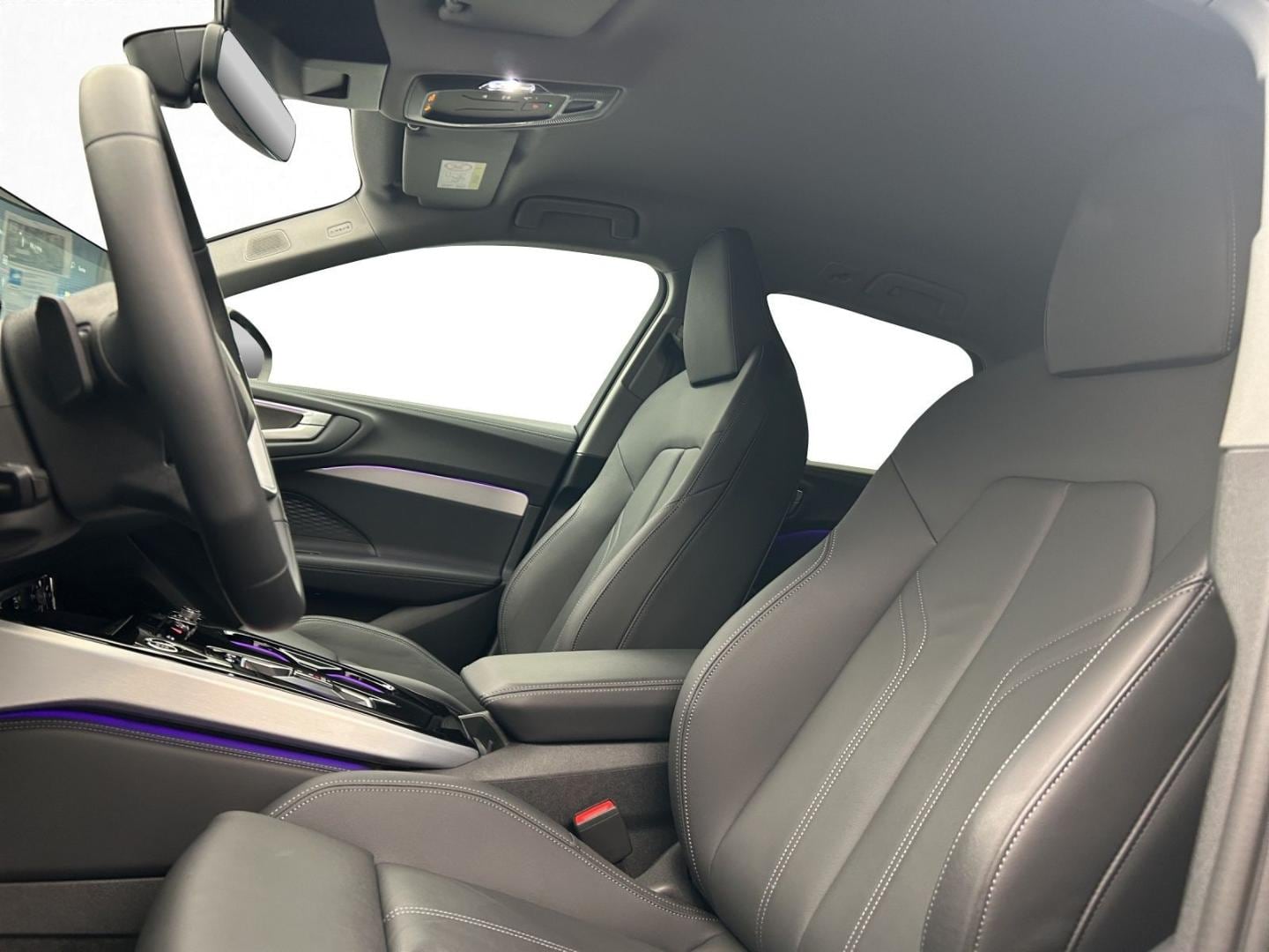 Bild über Audi A5 Avant TDI 150 kW S tronic - für weitere Informationen kontaktieren Sie den Audi Partner