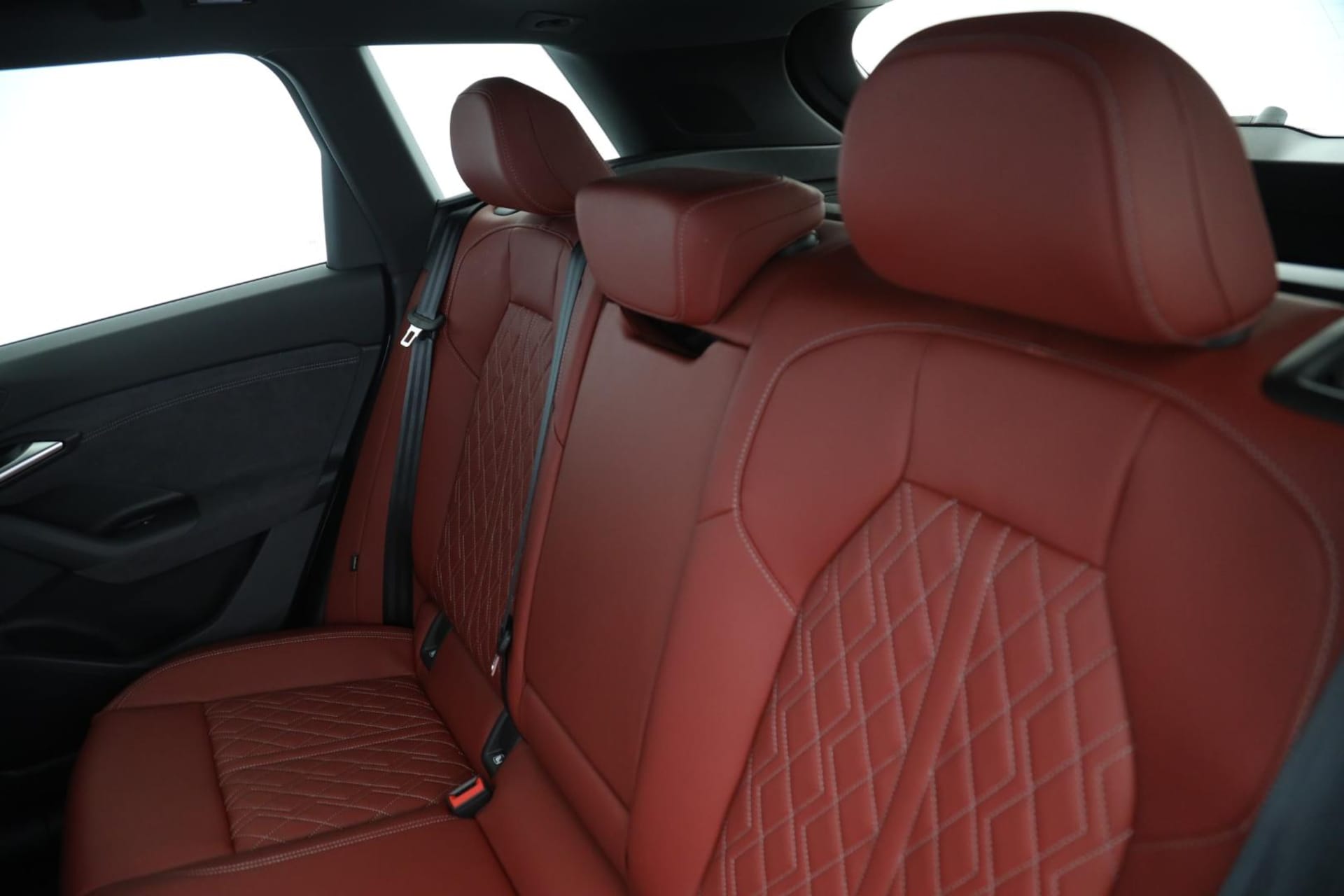 Audi SQ6 SUV e-tron