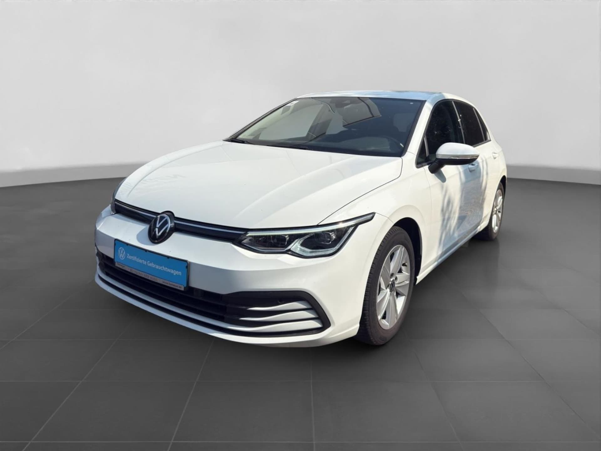 Volkswagen Golf Life
