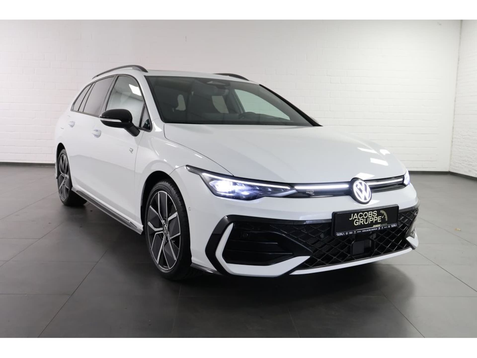 Volkswagen Golf Variant R-Line