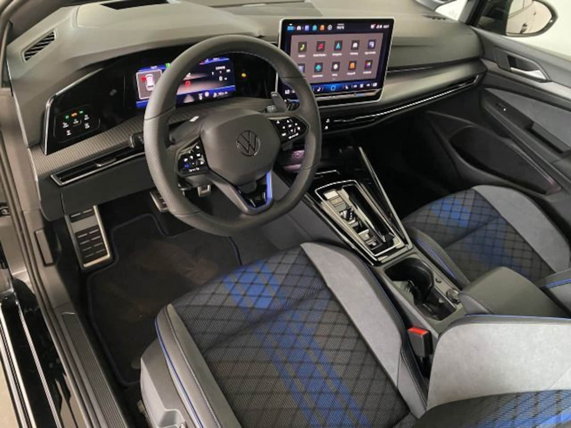 Volkswagen Golf Variant R