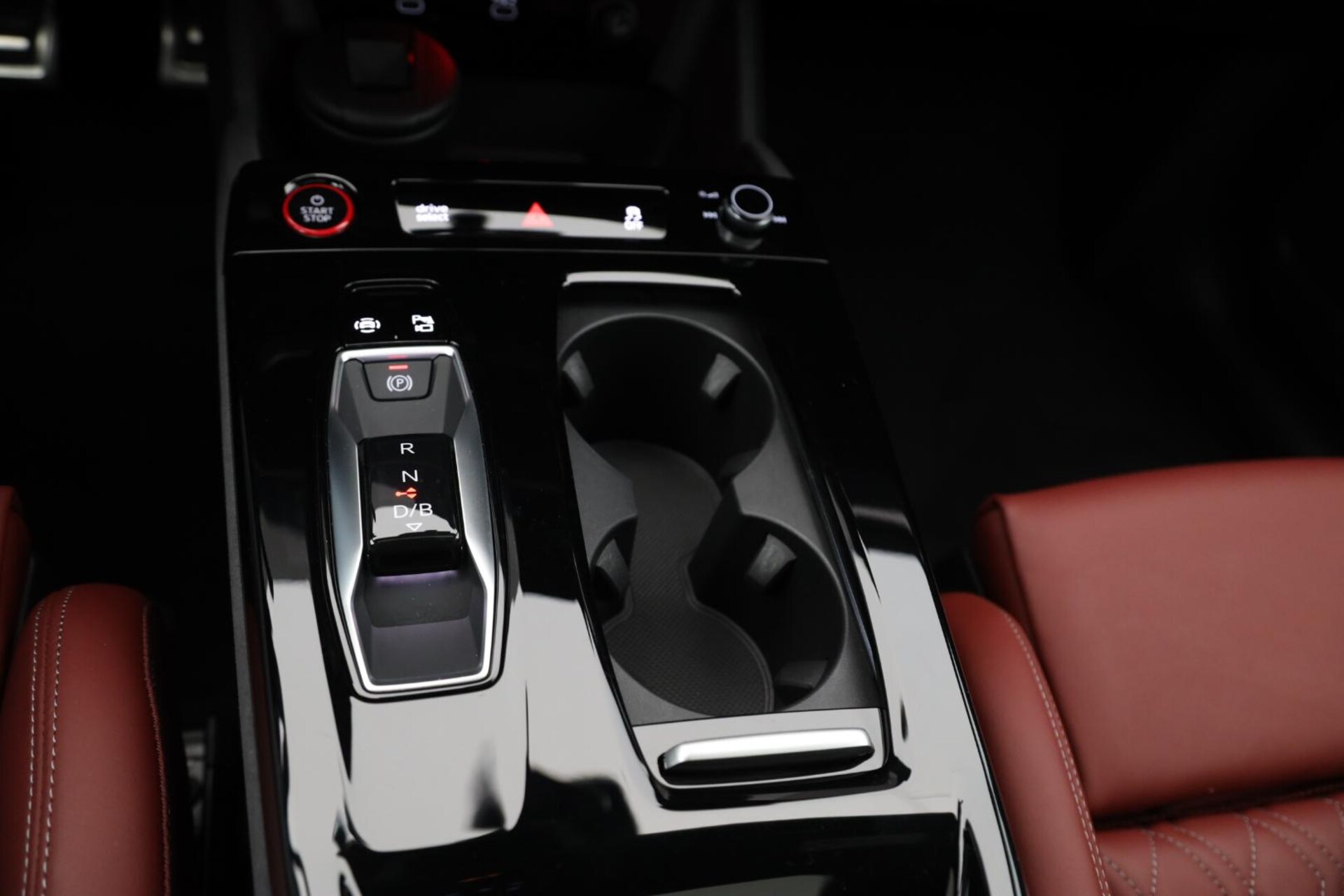 Audi SQ6 SUV e-tron