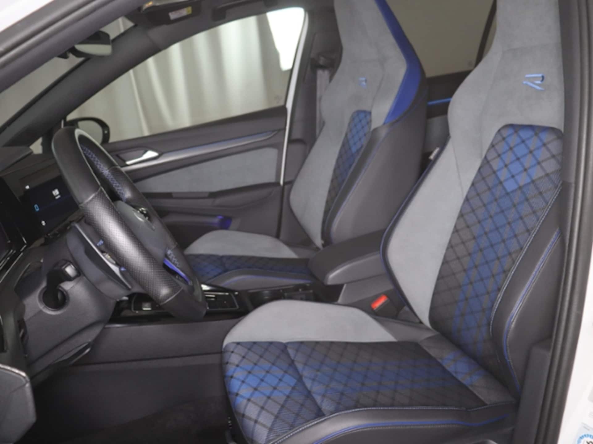 Volkswagen Golf R