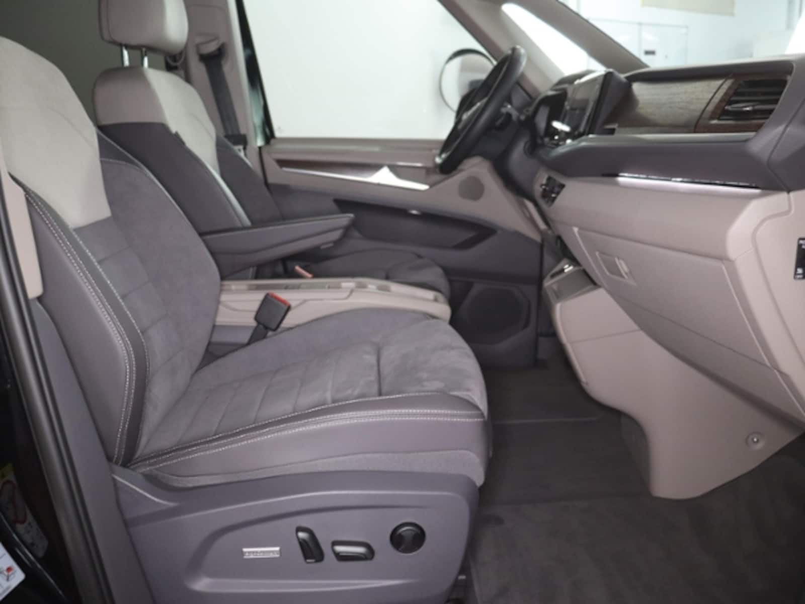 Volkswagen Multivan Langversion – Bild 13