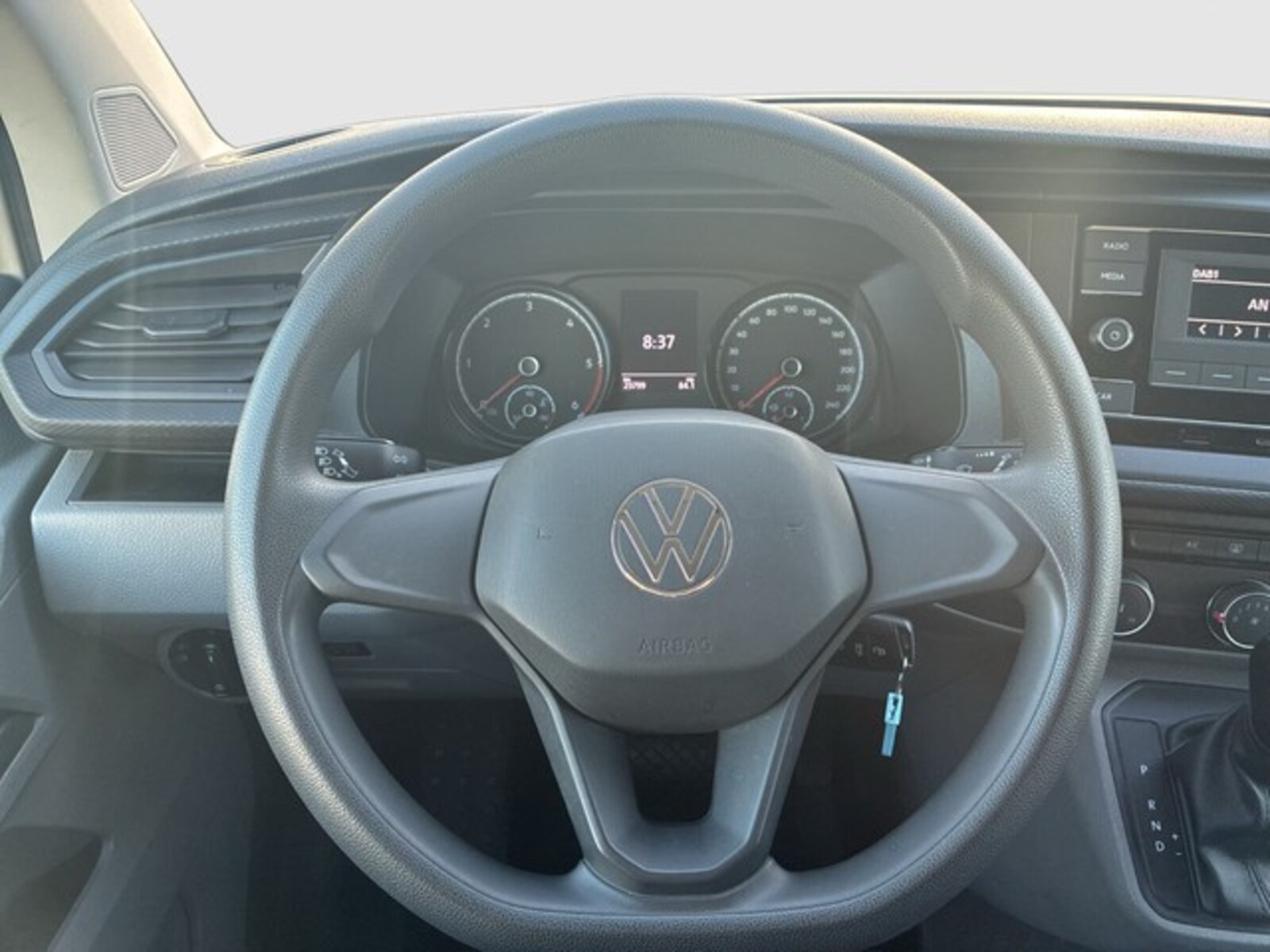 Volkswagen T6.1 Transporter Kombi kurzer Radstand – Bild 17