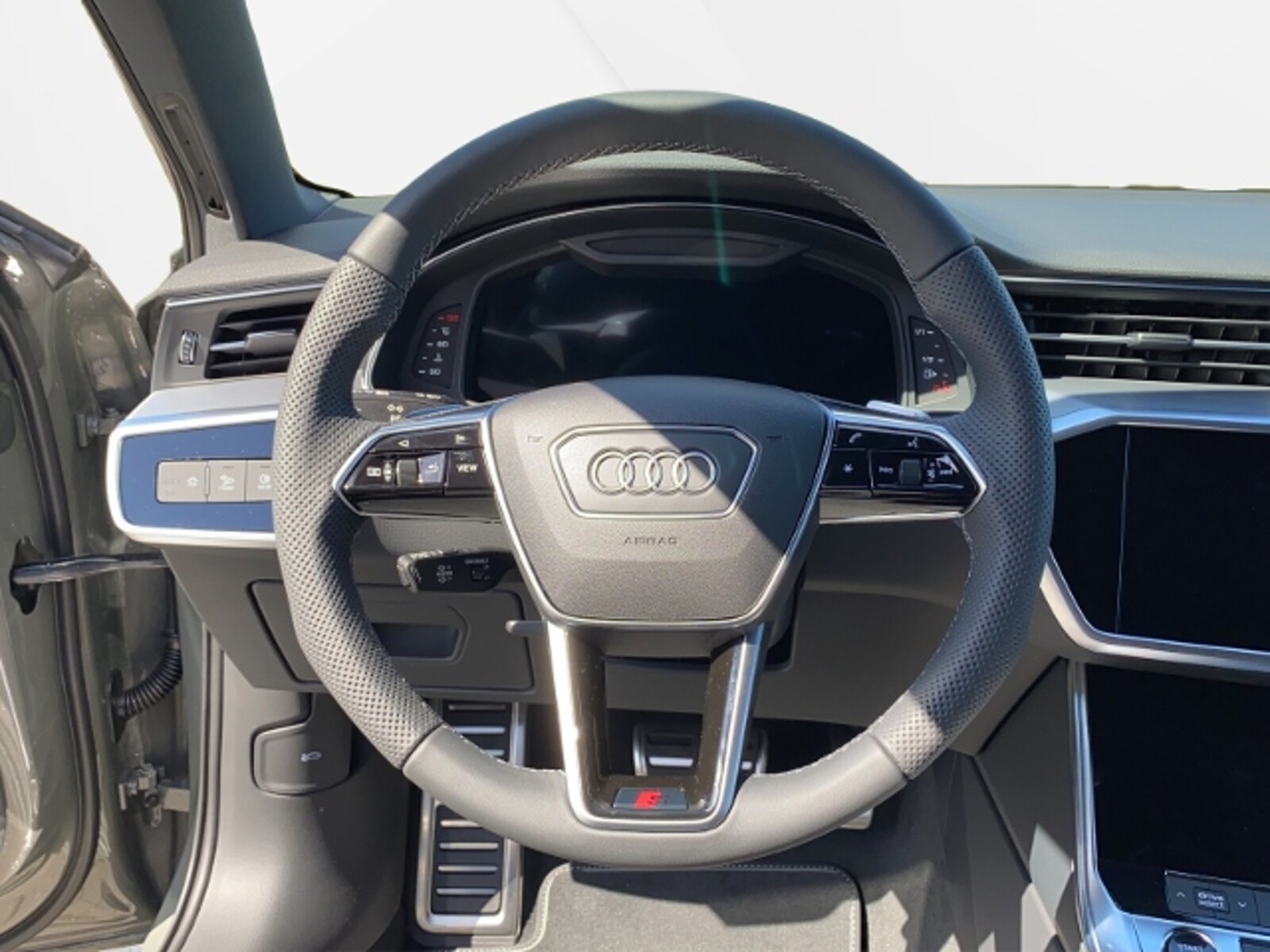 Audi A6 Avant – Bild 8
