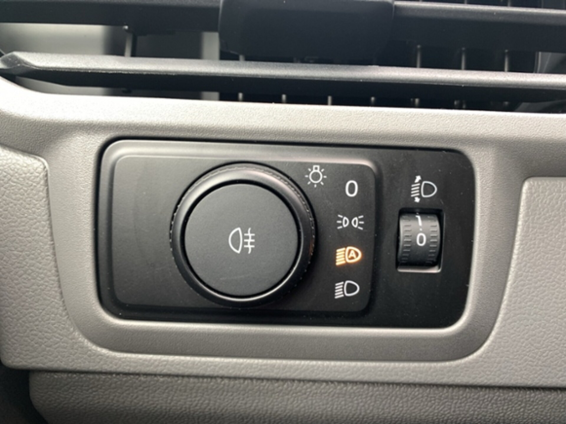 Volkswagen Transporter Kasten kurzer Radstand