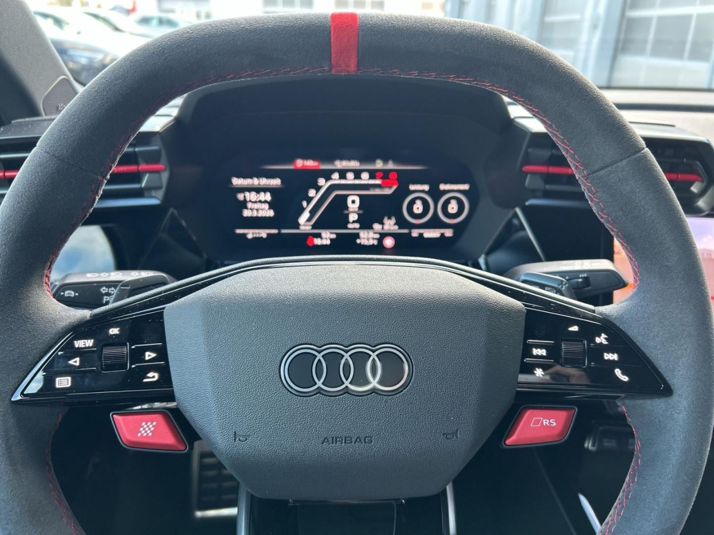 Bild über Audi RS 3 Sportback TFSI quattro 294 kW S tronic - für weitere Informationen kontaktieren Sie den Audi Partner