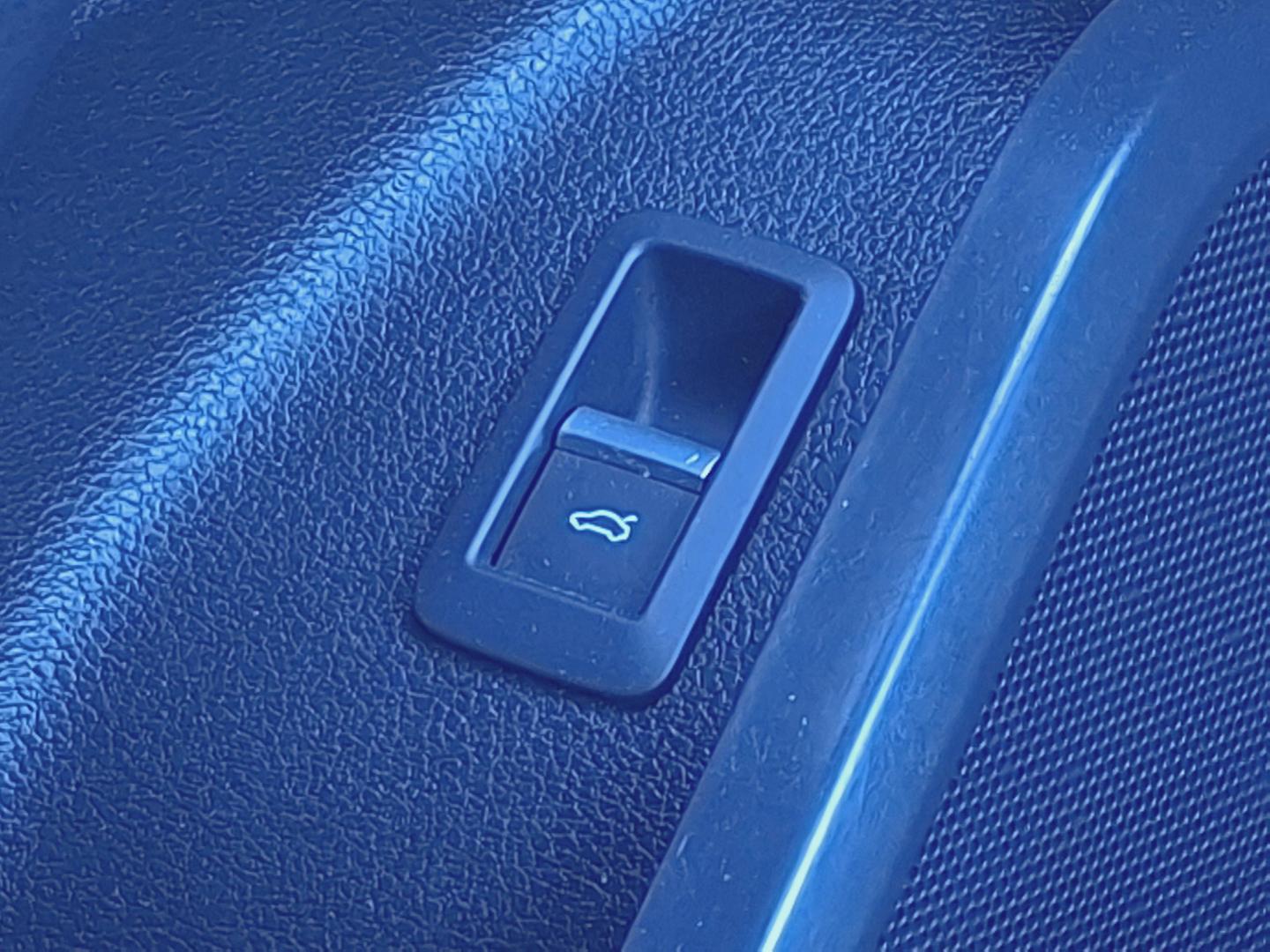 Image about Audi Q5 Sportback S line 40 TDI quattro 150 kW (204 ch) S tronic