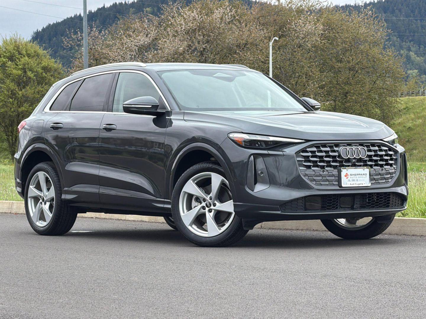 2025 Audi Q5 40 Premium Plus's photo