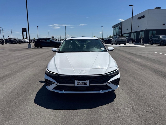 2025 Hyundai Elantra Hybrid