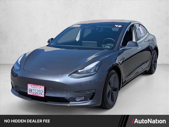 Photo of 2019 Tesla Model 3