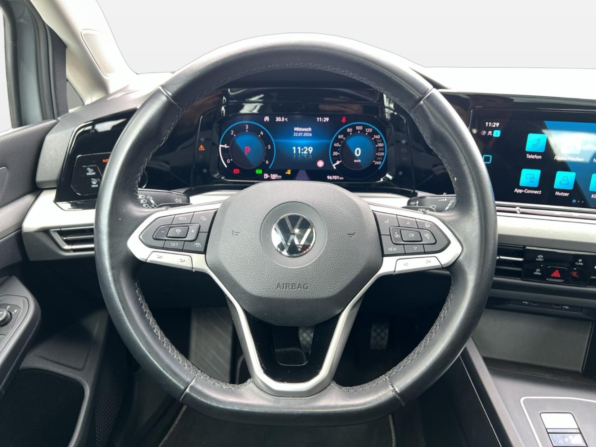 Volkswagen Golf Variant Life