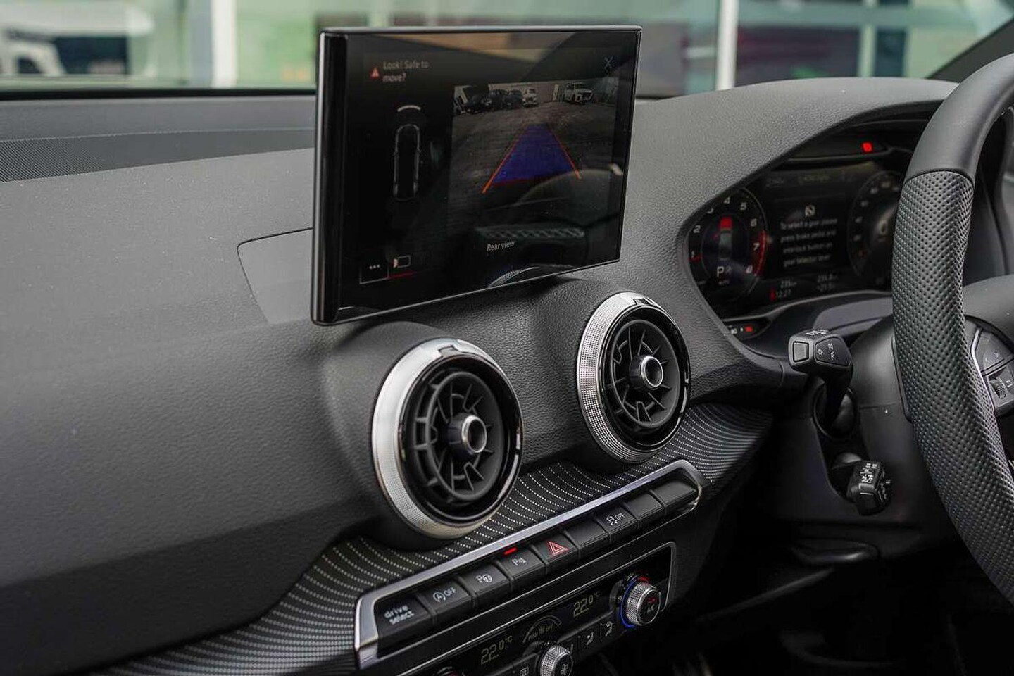 Image about Audi SQ2 TFSI quattro S tronic