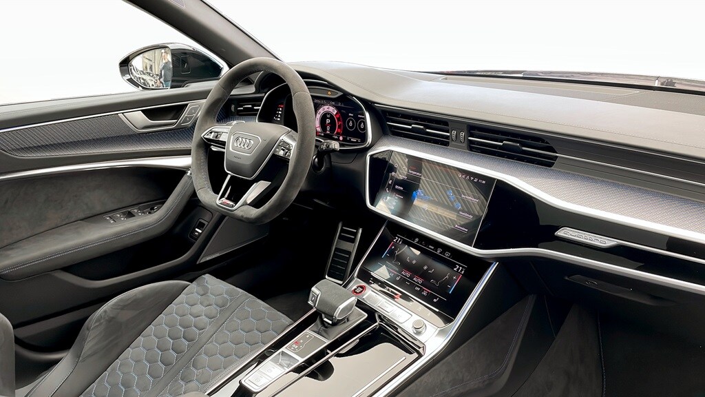 Bild som visar&nbsp;Audi RS 6 Avant&nbsp;RS 6 Avant performance 630 hk tiptronic - för mer information kontakta din Audi Partner