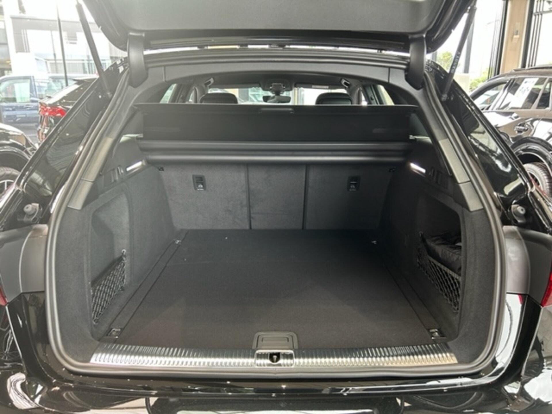 Audi A4 Avant S line