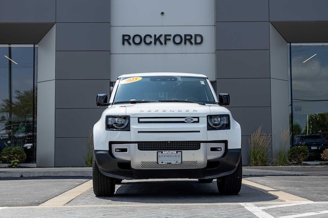 2025 Land Rover Defender S - Photo 8