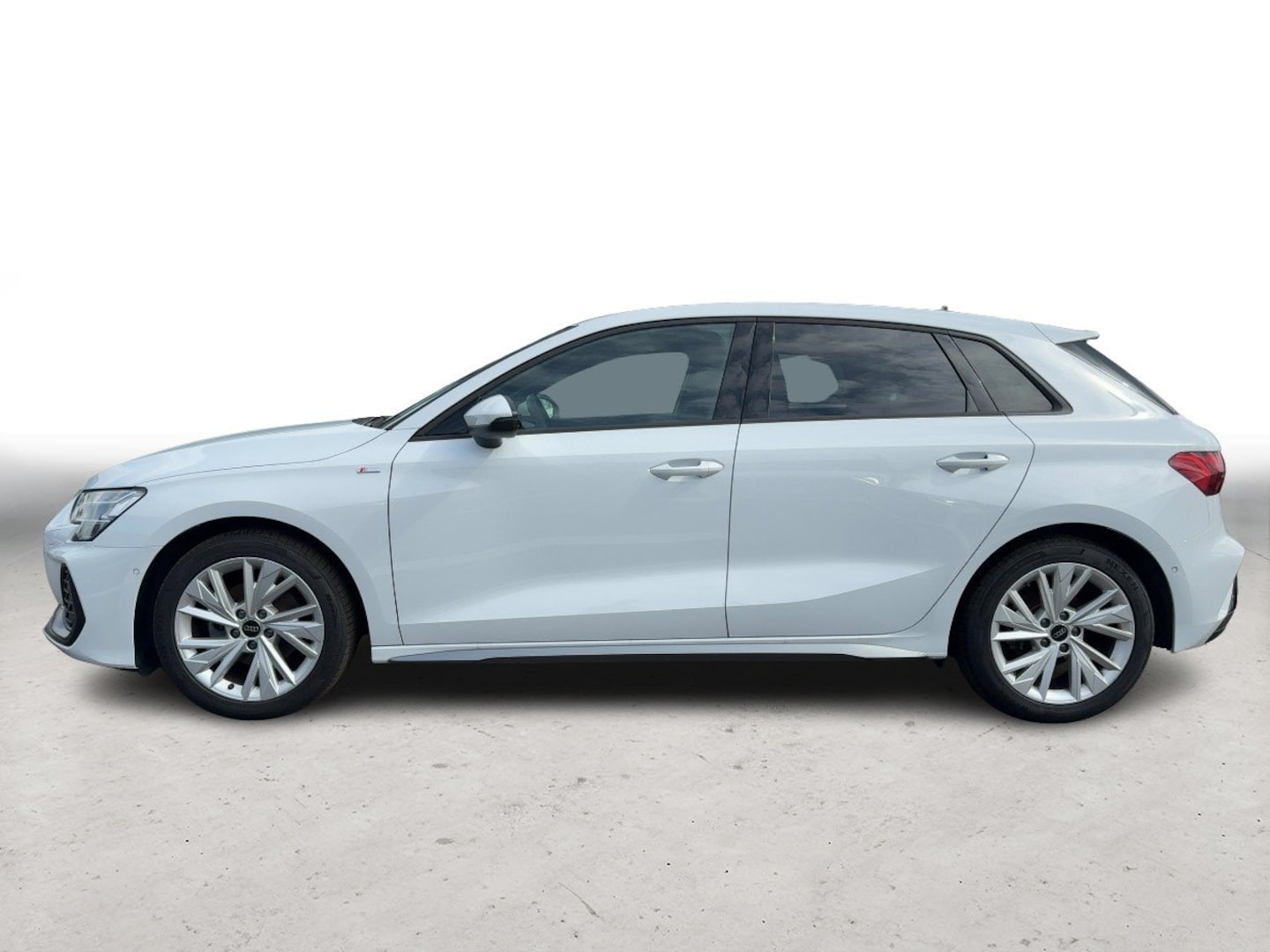 Bild über Audi A3 Sportback S line 35 TFSI S tronic - für weitere Informationen kontaktieren Sie den Audi Partner