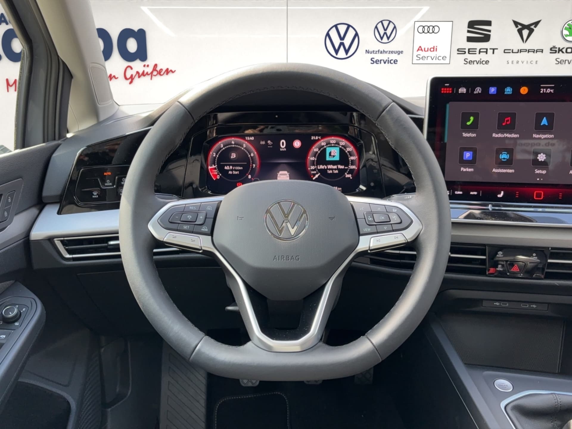 Volkswagen Golf Life