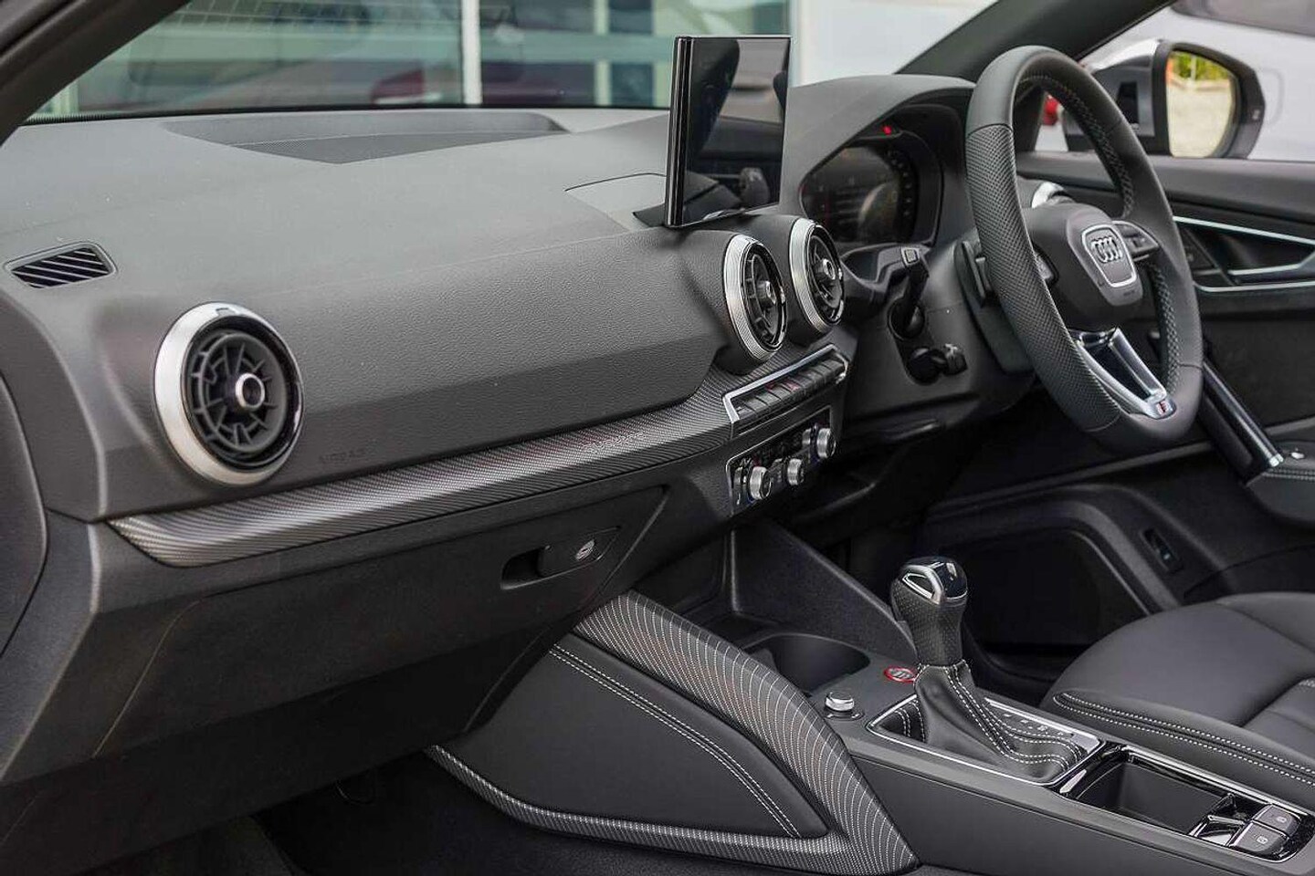 Image about Audi SQ2 TFSI quattro S tronic