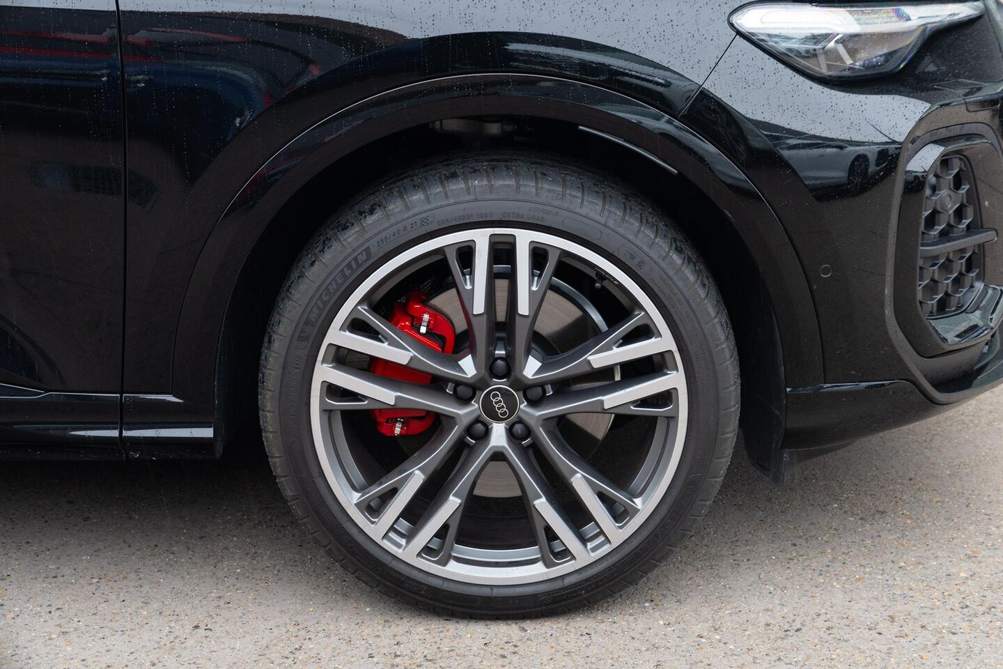 Image about Audi Q5 SUV e-hybrid quattro S tronic